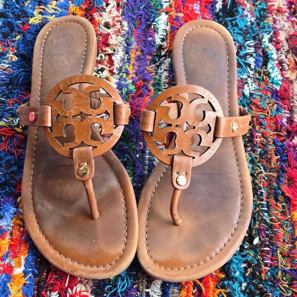 Tory Burch Cognac Brown Leather Miller Medallion Slip-on Flip Flop Sandal - Picture 17 of 17